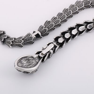 Silver Snake Pendant: Edgy & Stylish